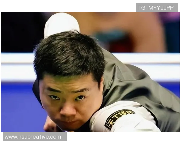 丁俊晖与迈克尔怀特激战正酣乒乓球场上的巅峰对决引发热议